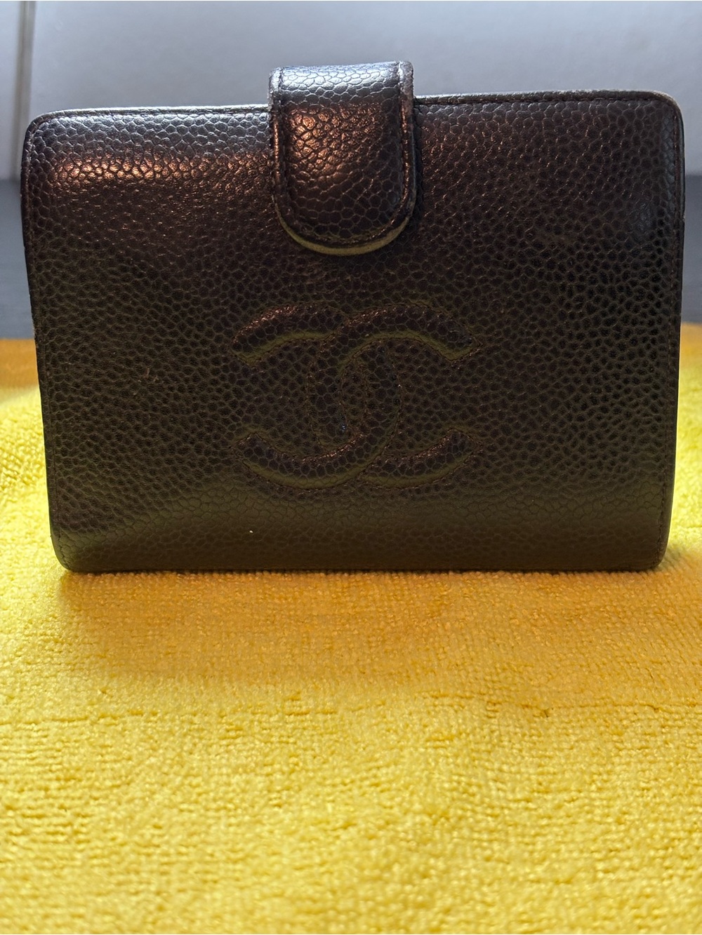 Authentic Vintage Chanel Timeless Cc Caviar Leather Bifold Wallet  Black